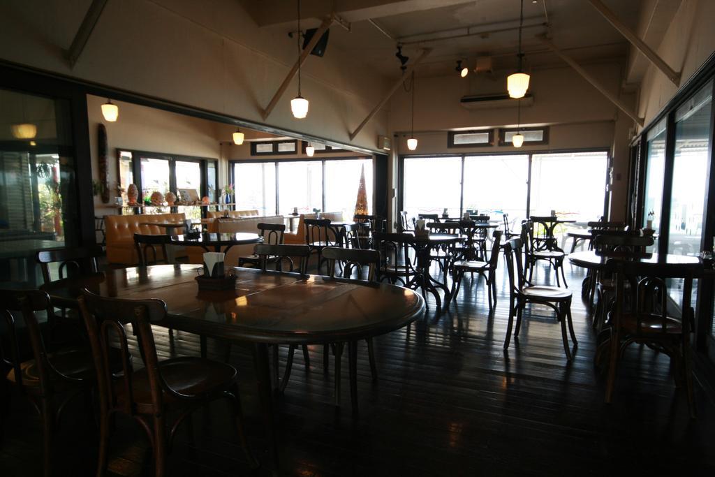 Hotel & Restaurant On The Beach Lue Motobu Exterior foto