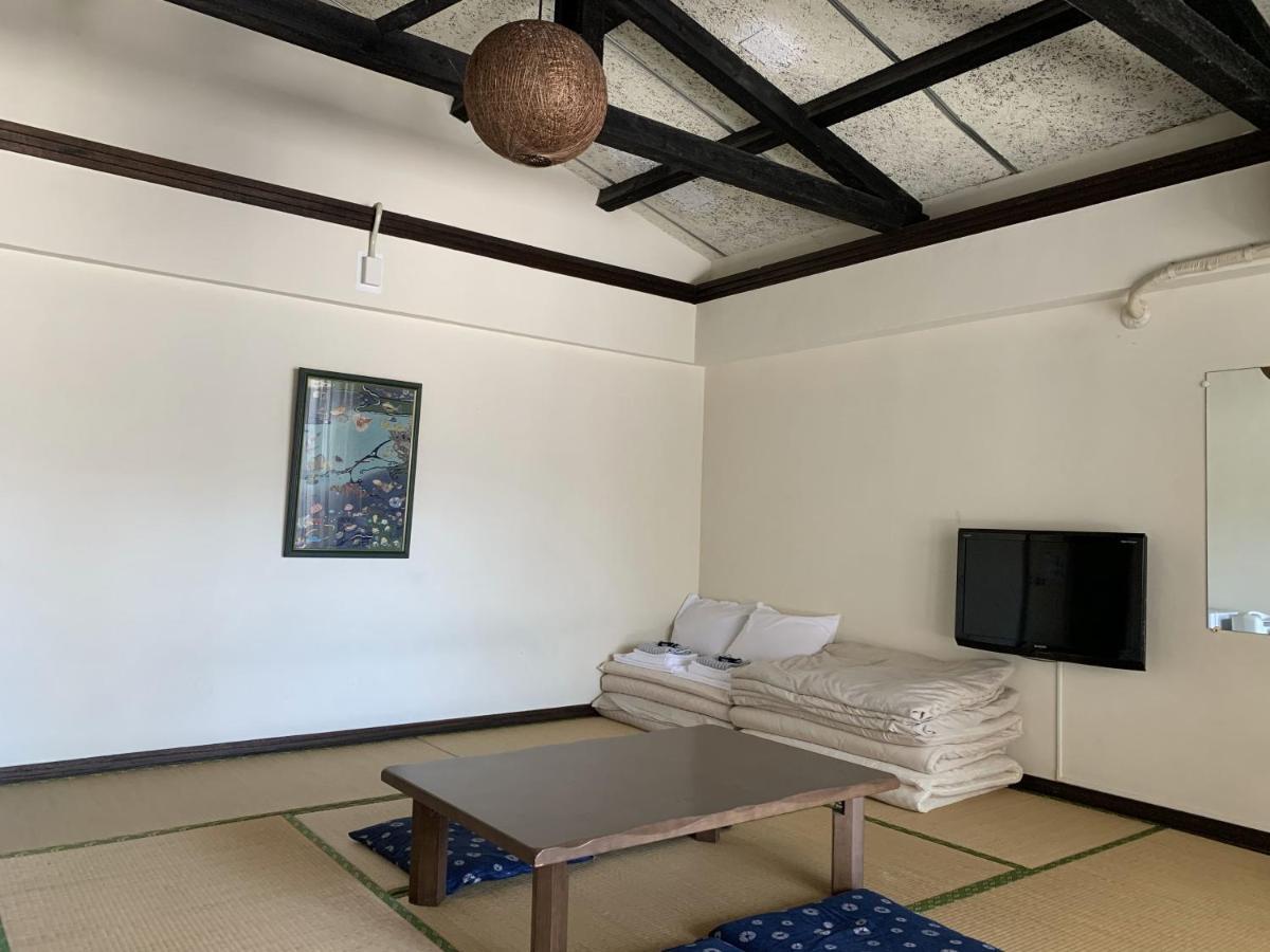 Hotel & Restaurant On The Beach Lue Motobu Exterior foto