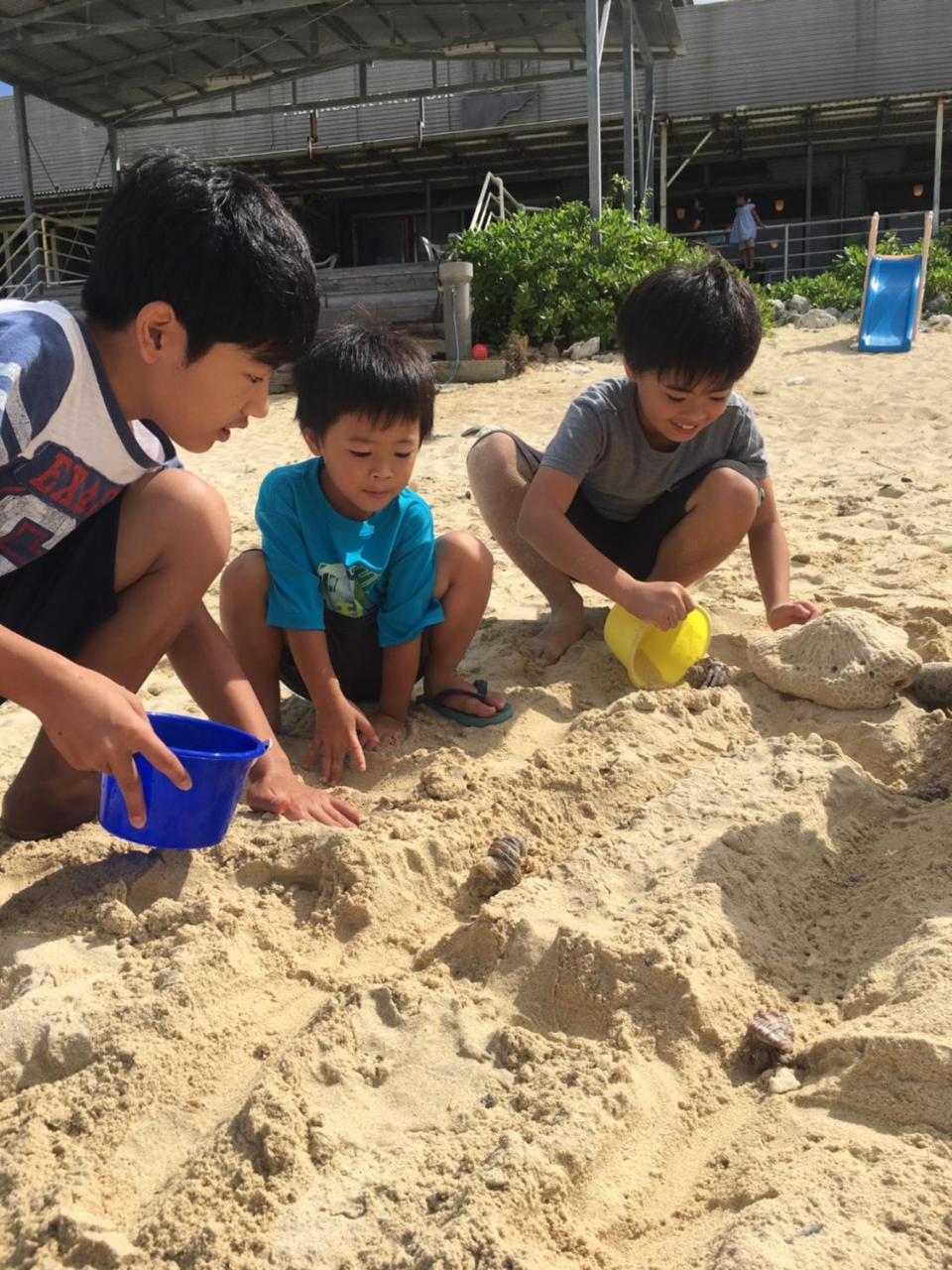 Hotel & Restaurant On The Beach Lue Motobu Exterior foto